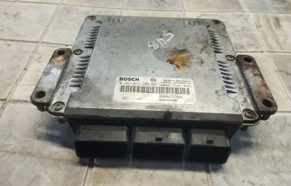 Renault Espace - Grand espace IV Engine control unit/module 0281011103 8200211726 8200085386