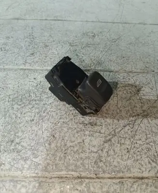 Volvo S40, V40 Electric window control switch 30889757