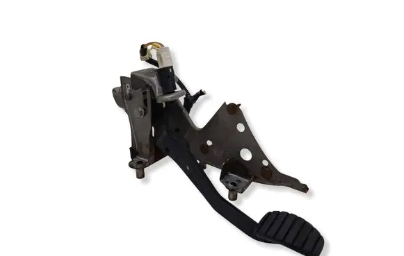 Renault Clio III Clutch pedal 