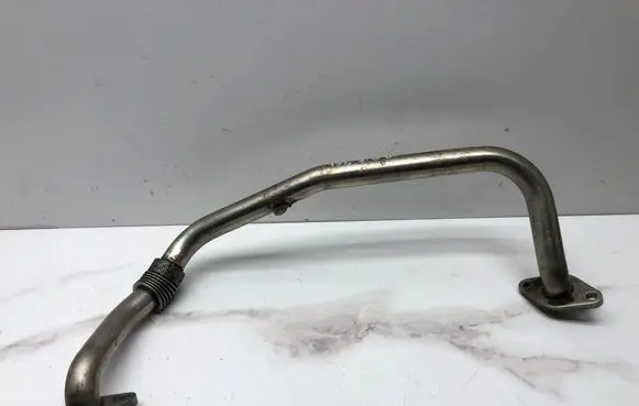 Volkswagen PASSAT B6 EGR valve line/pipe/hose 03G131521