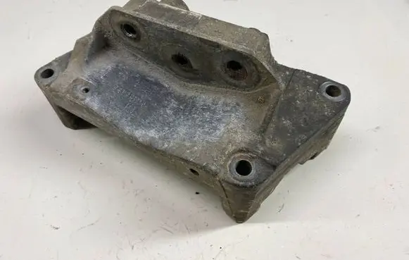 Fiat Grande Punto Engine mounting bracket 55198365