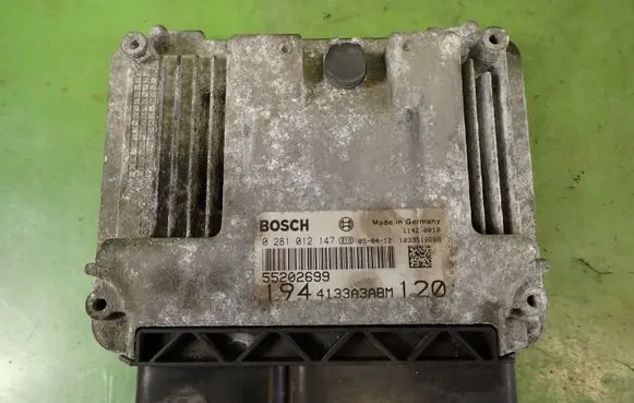 Fiat Croma Engine control unit/module ECU 028101214755202699