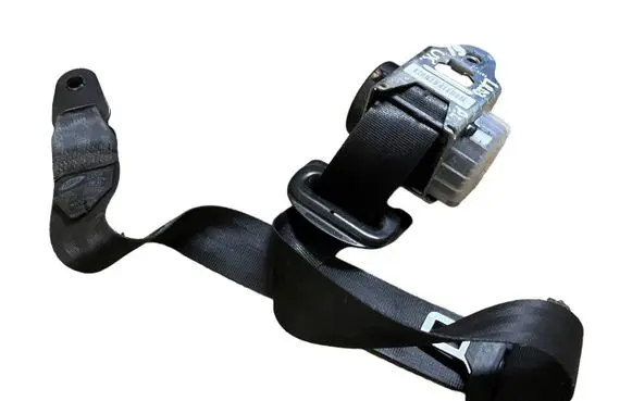 Land Rover Discovery 3 - LR3 Front seatbelt 602276700C 31LA071088 531077400C