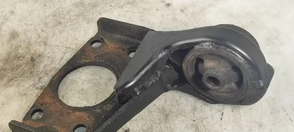 SsangYong Actyon Front differential mounting bracket 