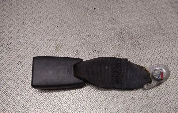 Mitsubishi Outlander Rear seatbelt buckle G2285