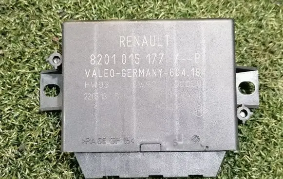 Renault Master III Parking PDC control unit/module 8201015177