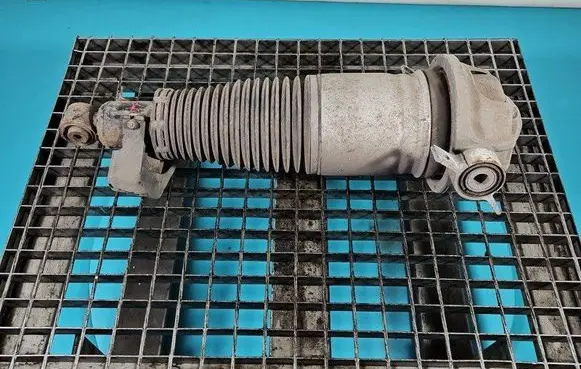 Rear shock absorber/damper