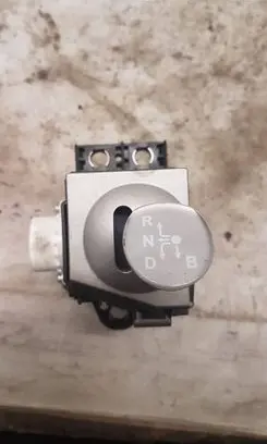 Toyota Prius (XW20) Gear shifter/selector 8945147030