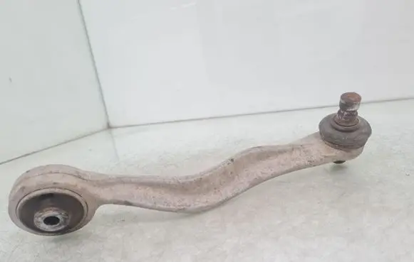 Volkswagen PASSAT B5 Front control arm