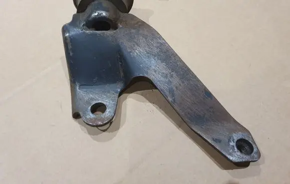 Volkswagen Golf I Engine mounting bracket 171199339 171199329F