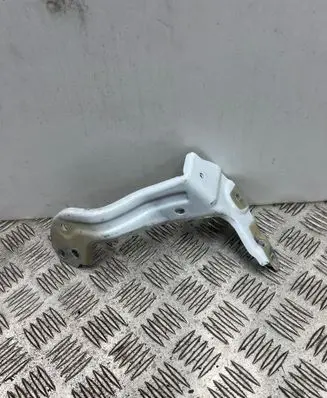 Audi Q4 e-tron Fender mounting bracket 89A821136