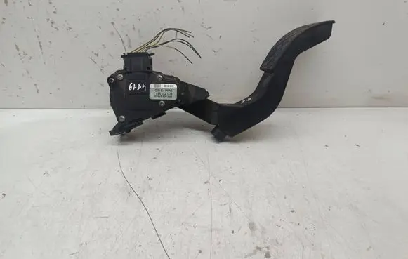 Audi A6 S6 C5 4B Accelerator throttle pedal 8D1721523J 6PV00837603