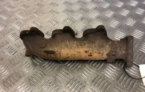 Audi A6 S6 C6 4F Exhaust manifold 059253034