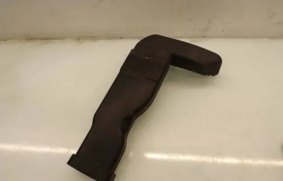 KIA Rio Air intake duct part 282101W100