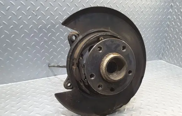 Volkswagen Touareg I Rear wheel hub 7L6505435A