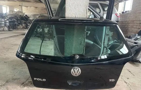 Volkswagen Polo IV 9N3 Tailgate/trunk/boot lid