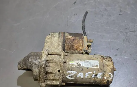 Opel Zafira A Starter motor 09130838 D6RA162