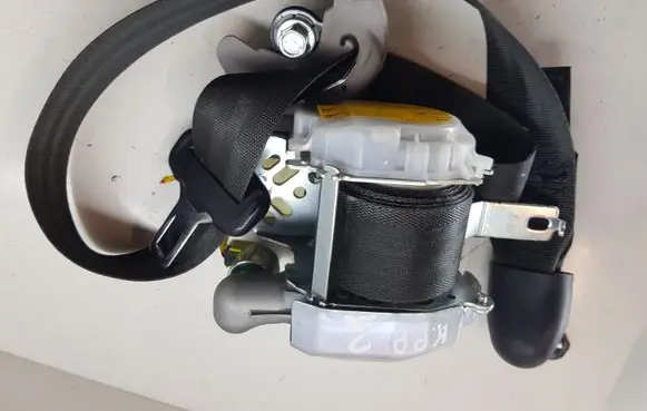 Hyundai i40 Front seatbelt 888103Z000 888203Z000
