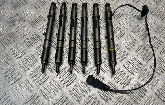 Audi A6 S6 C5 4B Fuel injectors set 059130201 0432133805