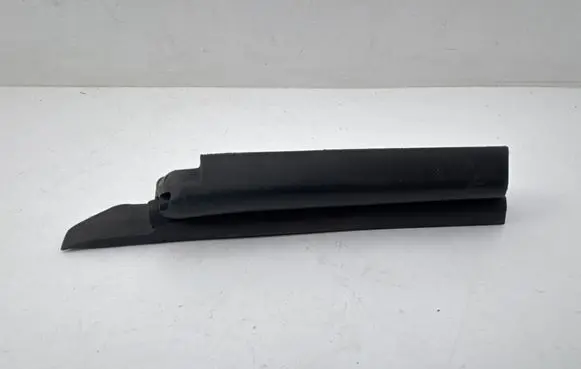 Ford Mustang VI Rear door rubber seal (on body)