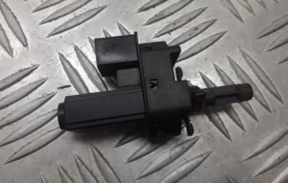 Ford Focus Clutch pedal sensor 4M5T-7C534-AA