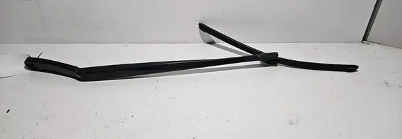 BMW 5 F10 F11 Windshield/front glass wiper blade 7203156