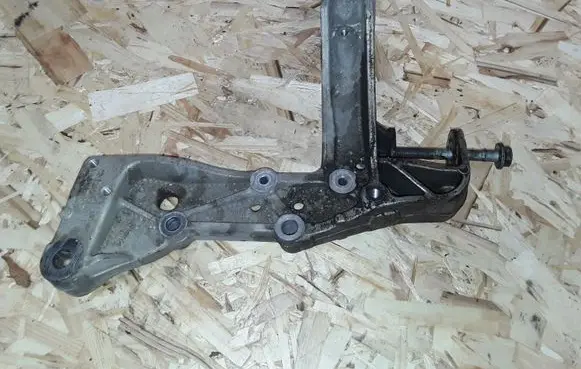 Volkswagen Golf Plus Other front suspension part 1K0199295E