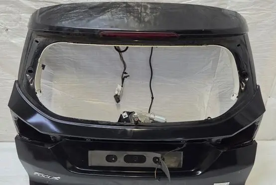 Ford Focus Tailgate/trunk/boot lid 