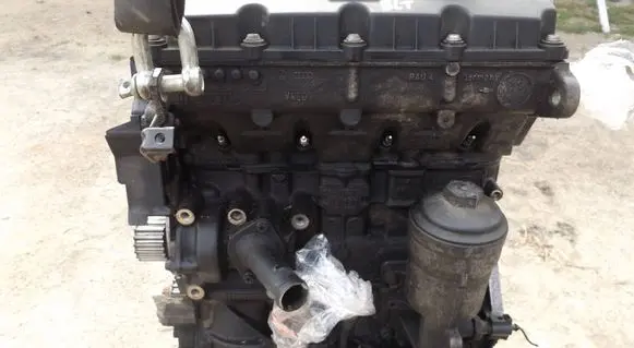 Volkswagen Polo IV 9N3 Engine block 