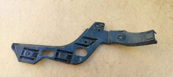 Volkswagen Eos Rear bumper mounting bracket 1Q0807394