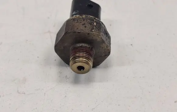 Dodge Durango III Oil pressure sensor 68334877AA