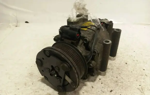 Ford Fiesta Air conditioning (A/C) compressor (pump) YS4H19D629AC 2004AUG26