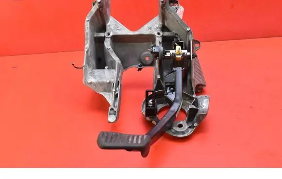 Volvo S90, V90 Accelerator throttle pedal P31489735