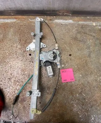 Nissan Almera Tino Front door window regulator with motor 114920