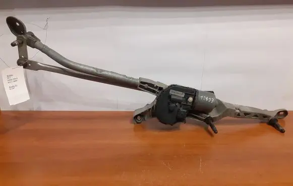Mercedes-Benz E W212 Front wiper linkage and motor 1397220667 A2128201340