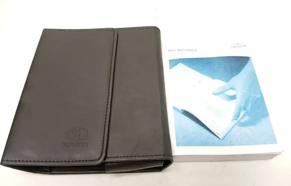 Toyota Auris E180 User manual 