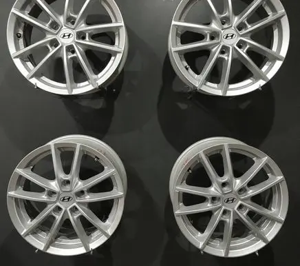 Hyundai i30 R16 alloy rim KBA51615