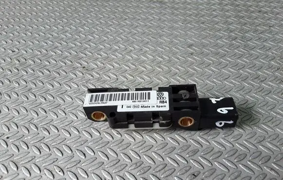 Volkswagen Phaeton Airbag deployment crash/impact sensor 4B0959643E
