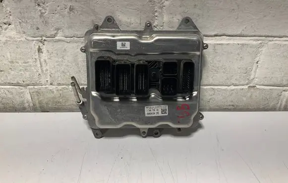 BMW 6 F06 Gran coupe Engine control unit/module 7540738 0261S10440 030034184