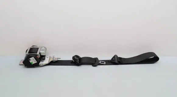 Rear seatbelt