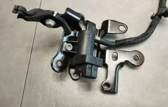 Renault Scenic IV - Grand scenic IV Vacuum valve 2882201