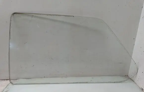 Volkswagen Golf I Rear side window 