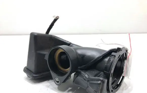 Skoda Rapid (NH) Air intake hose/pipe 04C129656L