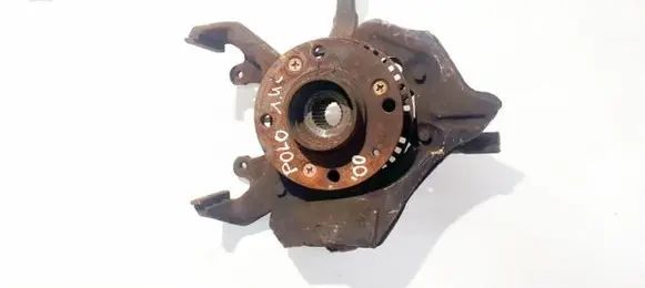 Volkswagen Polo III 6N 6N2 6NF Front wheel hub