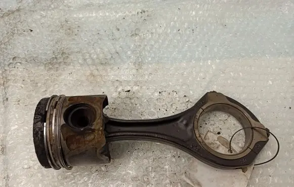 Mercedes-Benz ML W164 Piston with connecting rod 8340F