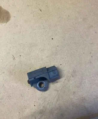 KIA Carens III Airbag deployment crash/impact sensor 95930A4100 A104651911