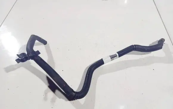 Mazda CX-5 Engine coolant pipe/hose