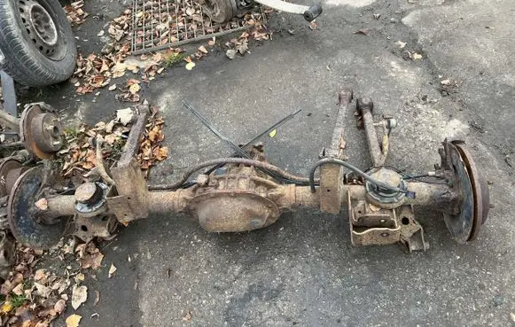 Jeep Commander Rear differential