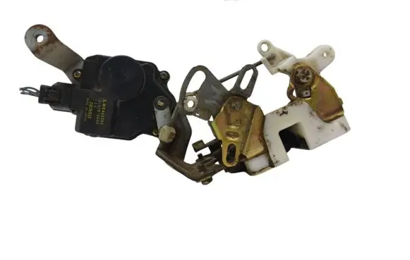 Mitsubishi Montero Tailgate/trunk/boot lock/catch/latch MR462382 1015280500