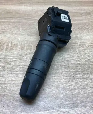 Nissan Primera Indicator stalk 25540AV600